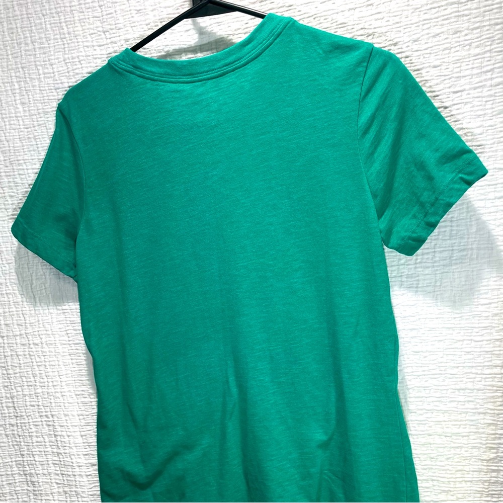The Nike Tee; Green - Picture 7 of 9